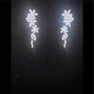Crystal flower earrings